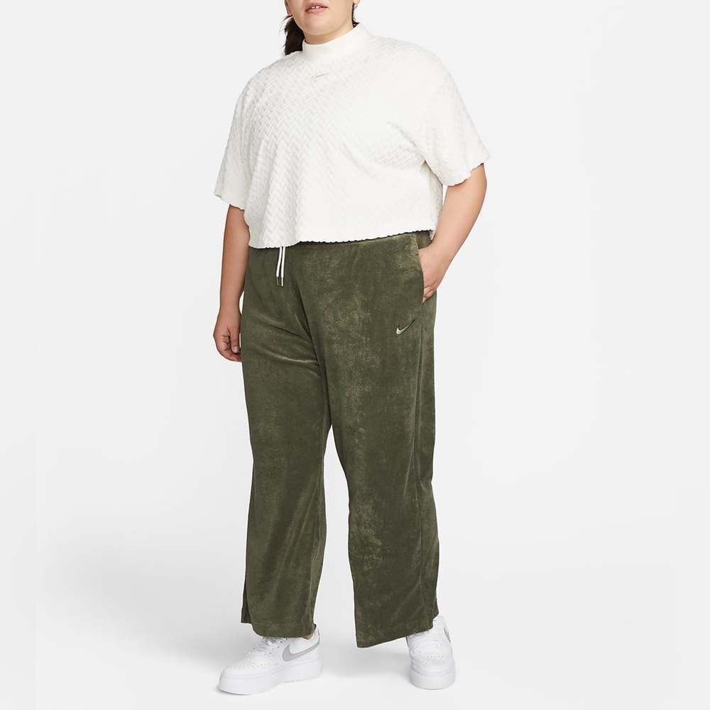 Nike Women’s Plus Size Training Terry Wide Leg Olive Pants Size 1X NWT